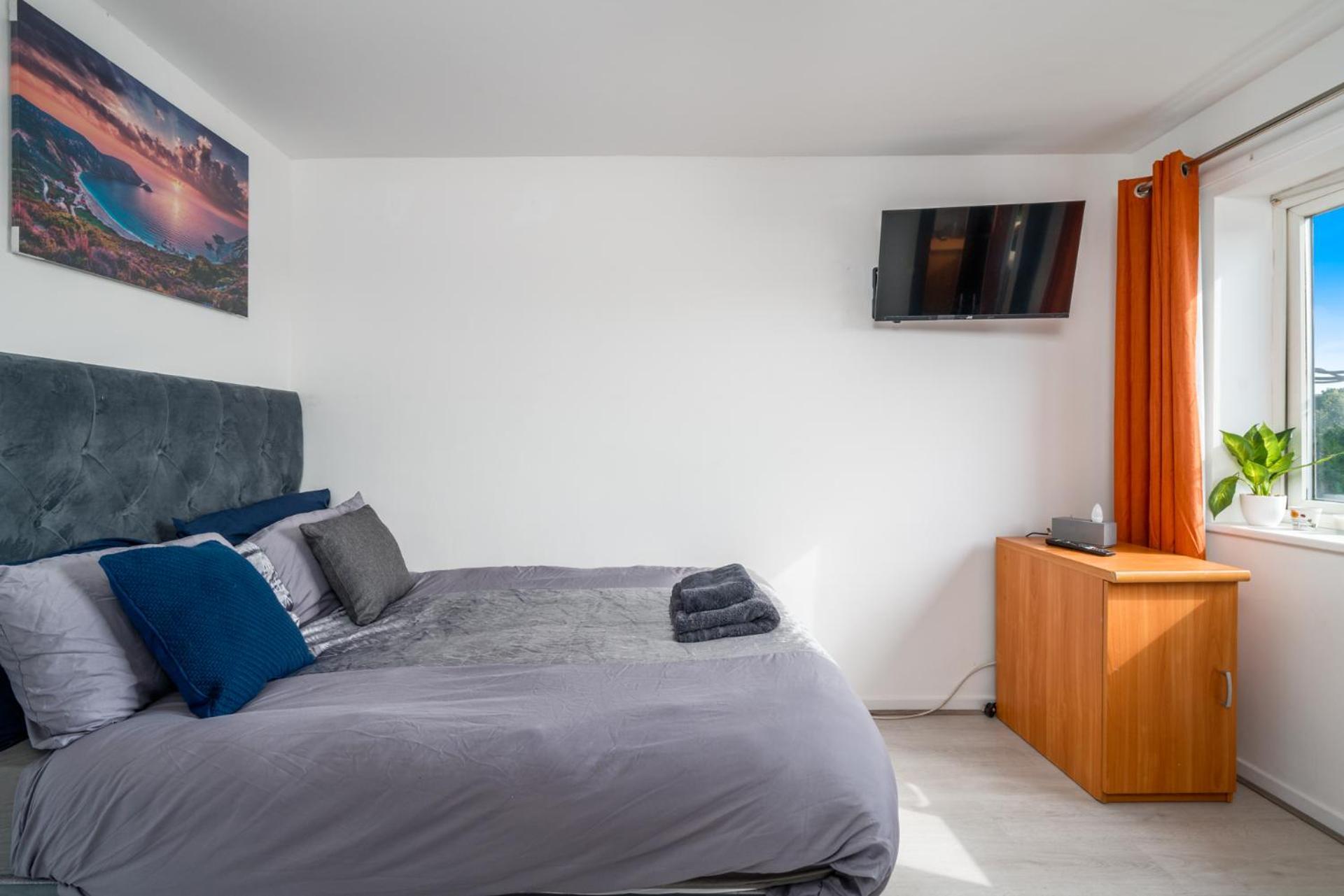 Private Room In London Enfield With Parking Bagian luar foto
